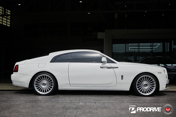 Фото дисков Vossen S17-13 Глянцевый лак на Rolls-Royce Wraith
