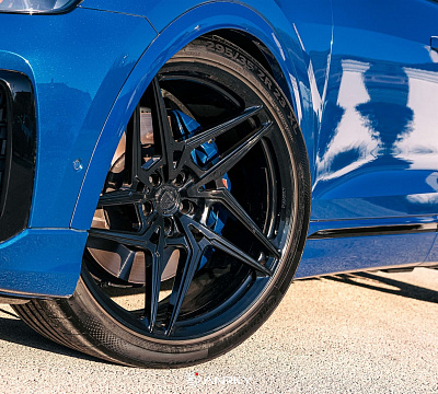 Фото дисков Anrky S1-X3 на Audi Q8