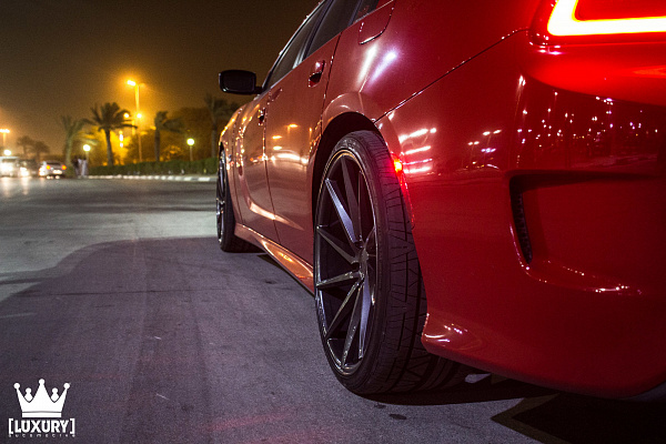 Фото дисков Vossen CVT Глянцевый графит на Dodge Charger VII