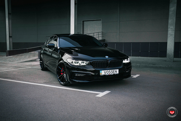 Фото дисков Vossen CG-203 Черный глянец на BMW 5/M5 (G30/F90)