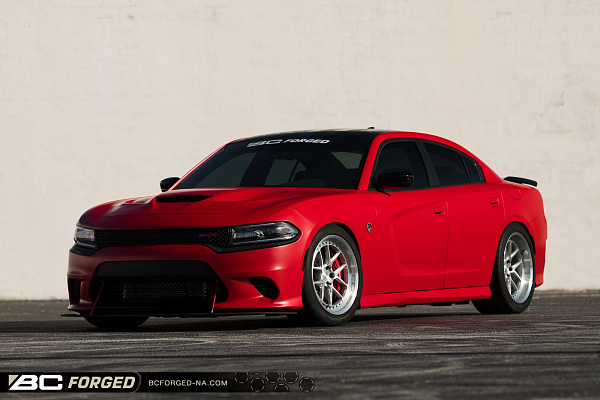 Фото дисков BC Forged LE52 // MLE52 Глянцевый лак на Dodge Charger VII