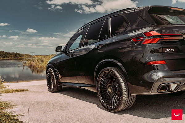 Фото дисков Vossen HF-8 Черный сатин на BMW X5/X5 M (G05/G18/F95)