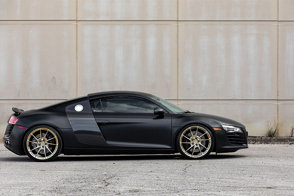 Audi R8