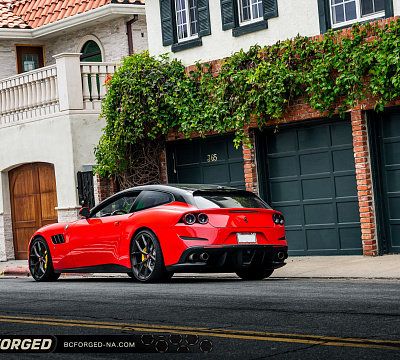 Фото дисков BC Forged KL01 на Ferrari GTC4Lusso