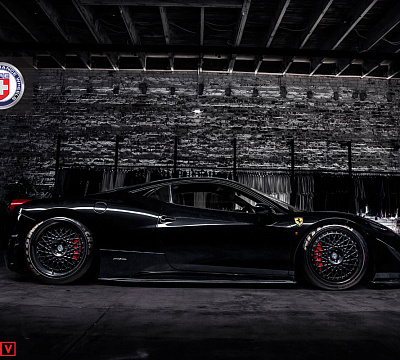 Фото дисков HRE 501 на Ferrari 458