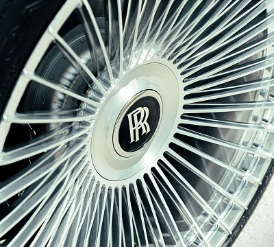 Фото дисков Vossen S17-16 на Rolls-Royce Cullinan