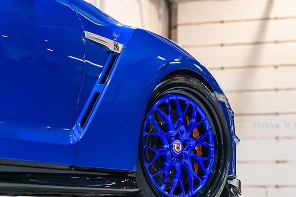 Фото дисков HRE 520 Синий глянец на Nissan GT-R
