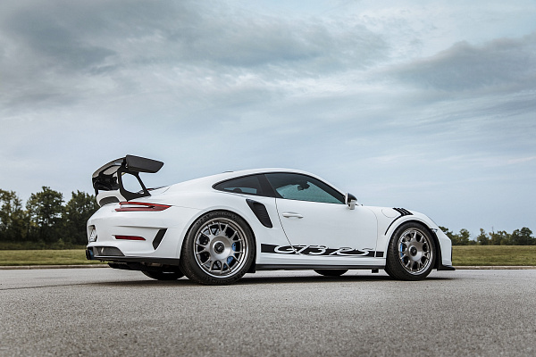 Фото дисков Rotiform TUF-R Сатиновый графит на Porsche 911 VII