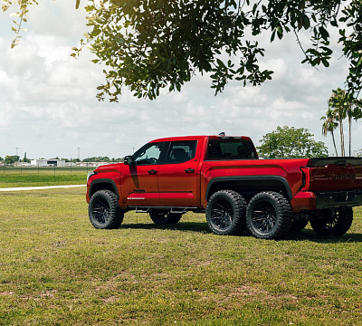 Фото дисков Vossen HF6-5 на Toyota Tundra III