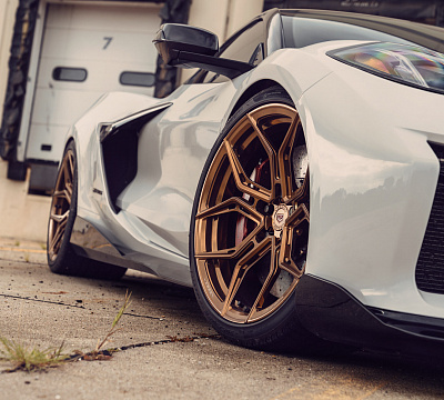 Фото дисков Vossen EVO-3R на Chevrolet Corvette C8