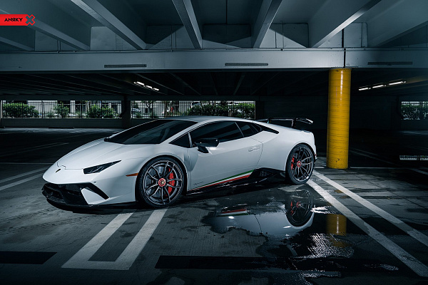 Фото дисков Anrky AN21 Черный матовый на Lamborghini Huracan