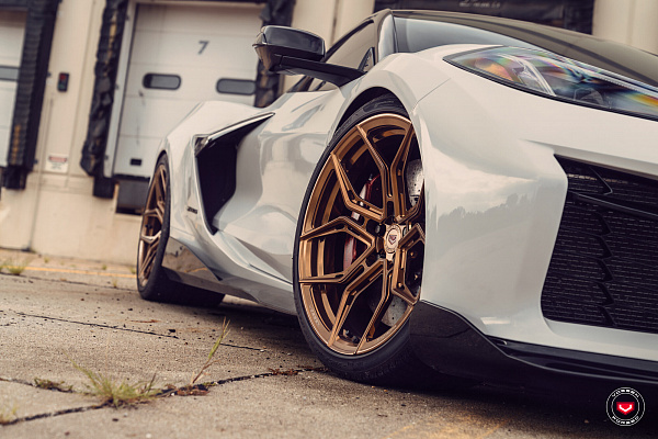 Фото дисков Vossen EVO-3R Глянцевая медь на Chevrolet Corvette C8