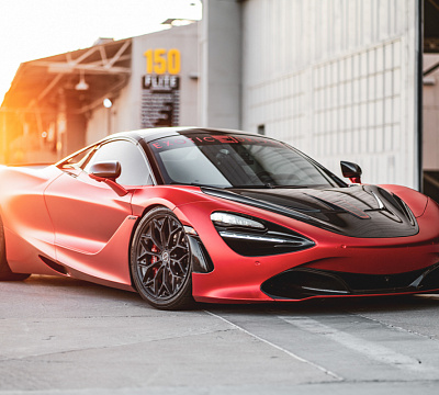 Фото дисков Brixton Forged CM6-R на McLaren 720S