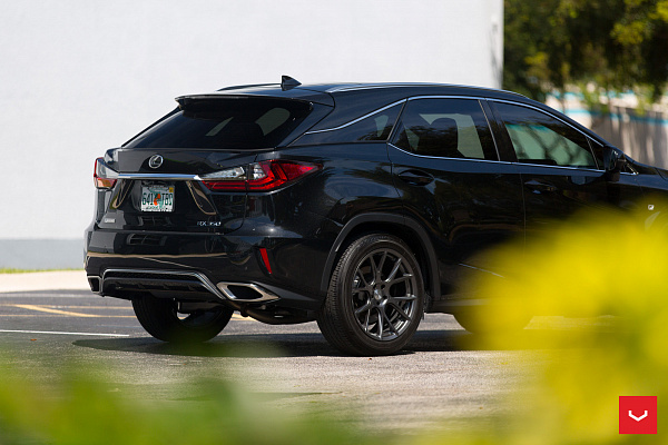 Фото дисков Vossen VFS-6 Глянцевый графит на Lexus RX IV