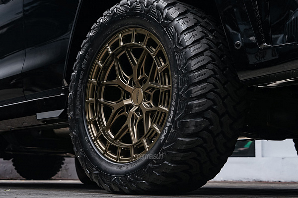 Фото дисков Vossen HFX-1 (6-Lug) Сатиновая бронза на Tank 300