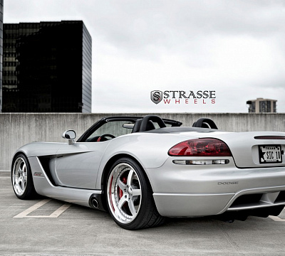 Фото дисков Strasse Wheels S5 Performance на Dodge Viper