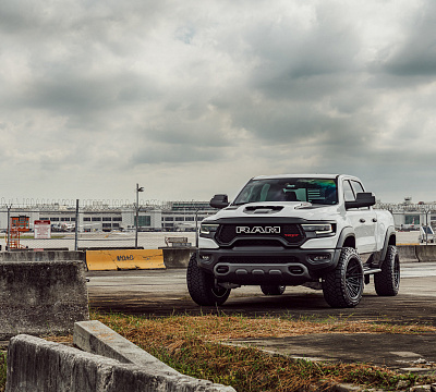 Фото дисков Vossen HF6-5 на Ram 1500 V