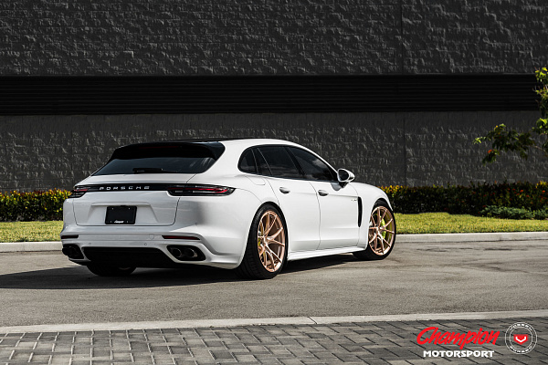 Фото дисков Vossen RS74 Глянцевая медь на Porsche Panamera II
