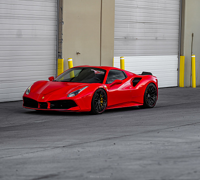 Фото дисков Brixton Forged CM6-R на Ferrari 488