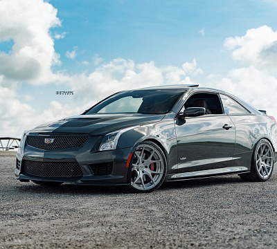 Фото дисков Strasse Wheels SM5R Deep Concave Duoblock на Cadillac ATS