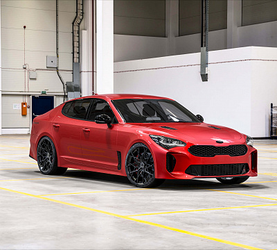 Фото дисков HRE FF10 на Kia Stinger