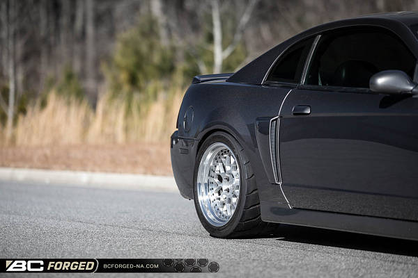 Ford Mustang SN95 Cobra Mustang