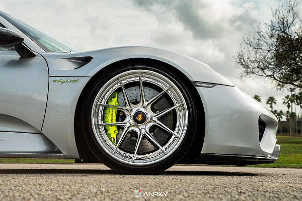Фото дисков Anrky XR-301 Полированный лак на Porsche 918 Spyder