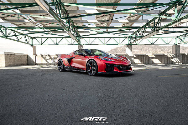 Фото дисков MRR F23 Черный глянец на Chevrolet Corvette C8