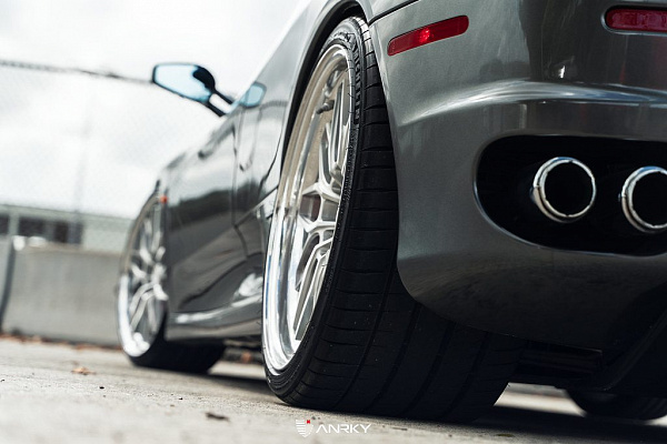 Фото дисков Anrky RS1 Глянцевый лак на Ferrari F430