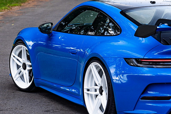 Фото дисков Anrky AN27 Белый глянец на Porsche 911 VIII