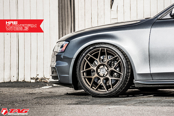 Фото дисков HRE FF01 Сатиновый графит на Audi A/S/RS 4 (B8)