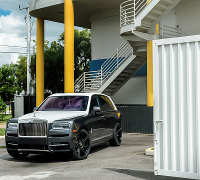 Фото дисков Vossen S17-11 на Rolls-Royce Cullinan