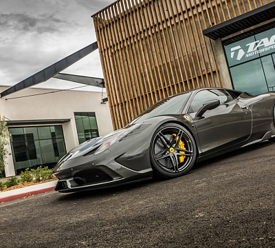 Фото дисков HRE P107 на Ferrari 458
