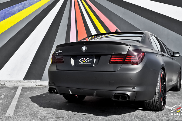 Фото дисков CEC C881 Черный глянец на BMW 7 (F01/F02/F04)