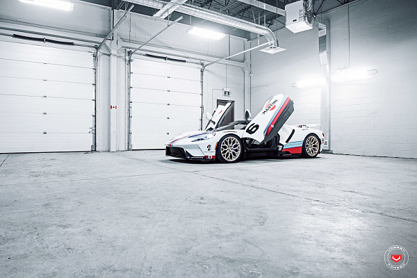 Фото дисков Vossen S17-01 Глянцевая шампань на Ford GT II