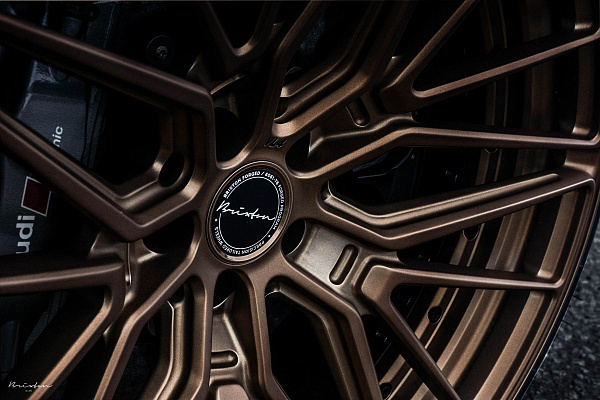 Фото дисков Brixton Forged VL4 Сатиновая бронза на Audi R8 (4S)
