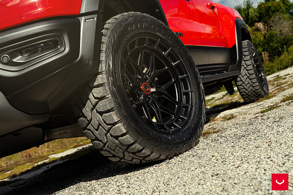 Фото дисков Vossen HFX-1 (6-Lug) Черный сатин на Ram 1500 V