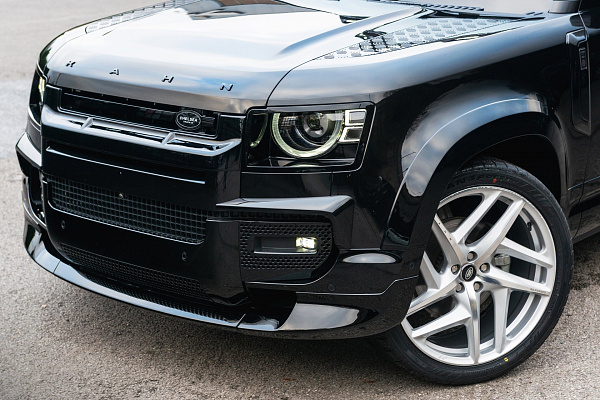 Фото дисков Kahn Type 52 RS Сатиновый лак на Land Rover Defender II
