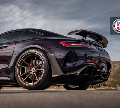 Фото дисков HRE P104 на Mercedes-Benz AMG GT I