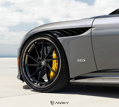 Фото дисков Anrky AN33 на Aston Martin DBS 3