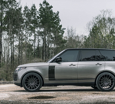 Фото дисков Savini BM16 на Range Rover IV