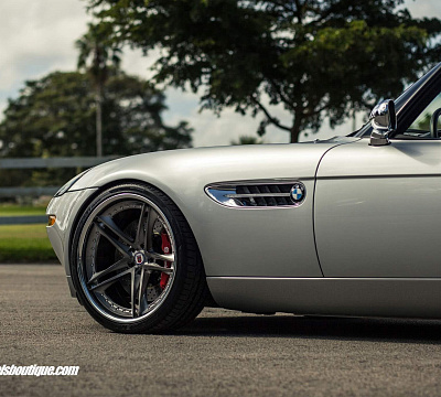 Фото дисков HRE S207 на BMW Z8