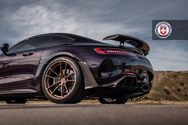 Фото дисков HRE P104 Сатиновая темная медь на Mercedes-Benz AMG GT I