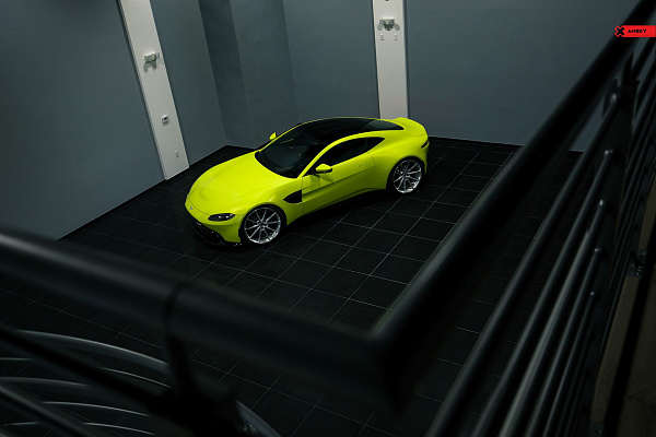 Фото дисков Anrky AN18 Глянцевый лак на Aston Martin Vantage 4