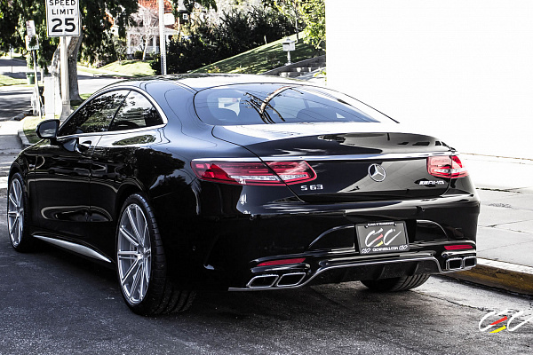 Mercedes-Benz S63 AMG Coupe
