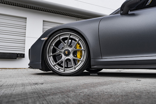 Фото дисков Strasse Wheels SM5R Deep Concave FS Сатиновый тонированный лак на Porsche 911 VII