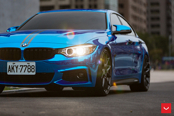 Фото дисков Vossen VFS-6 Глянцевый графит на BMW 4/M4 (F32/F82)