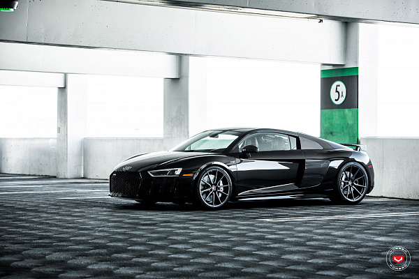 Фото дисков Vossen M-X2 Черный сатин на Audi R8 (4S)