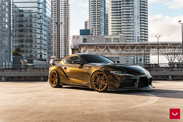 Фото дисков Vossen M-X6 Глянцевое темное золото на Toyota Supra A90