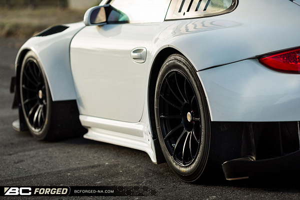 Фото дисков BC Forged RS43 Черный матовый на Porsche 911 VI